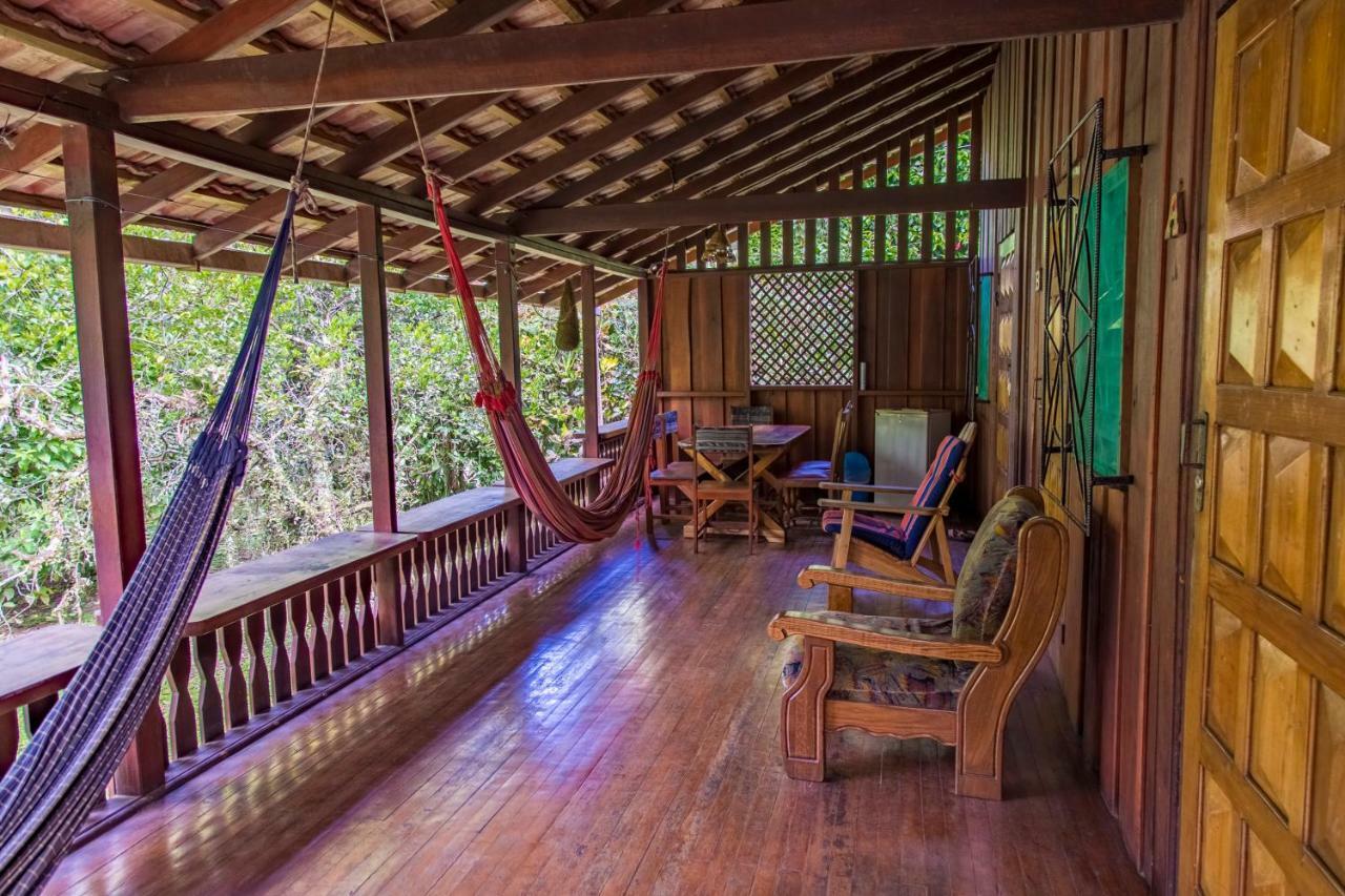 Cabinas Iguana Cahuita Exterior foto
